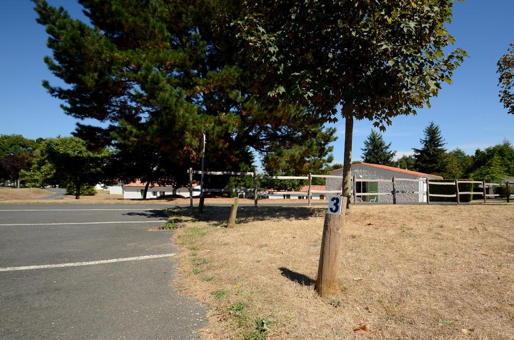Village Vacances De Chantonnay Luaran gambar